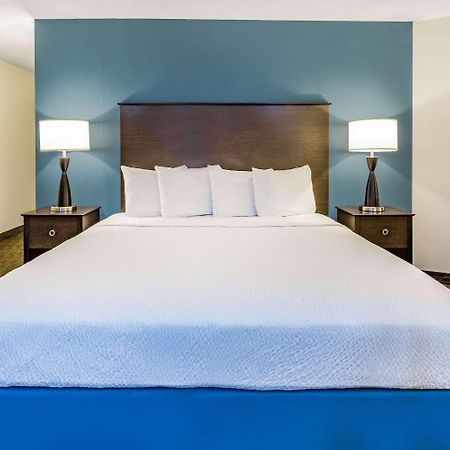 Americinn By Wyndham Hotel And Suites Long Lake Extérieur photo