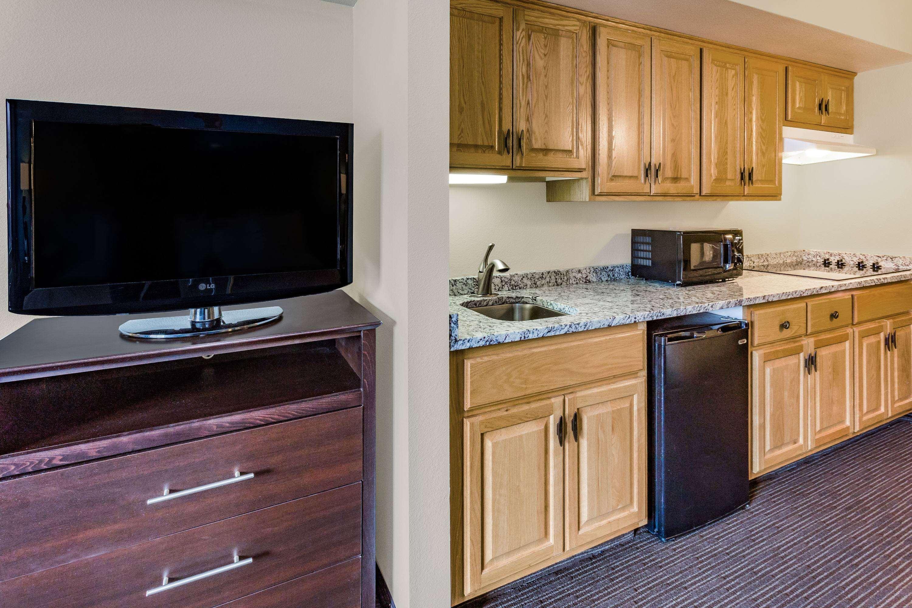 Americinn By Wyndham Hotel And Suites Long Lake Extérieur photo